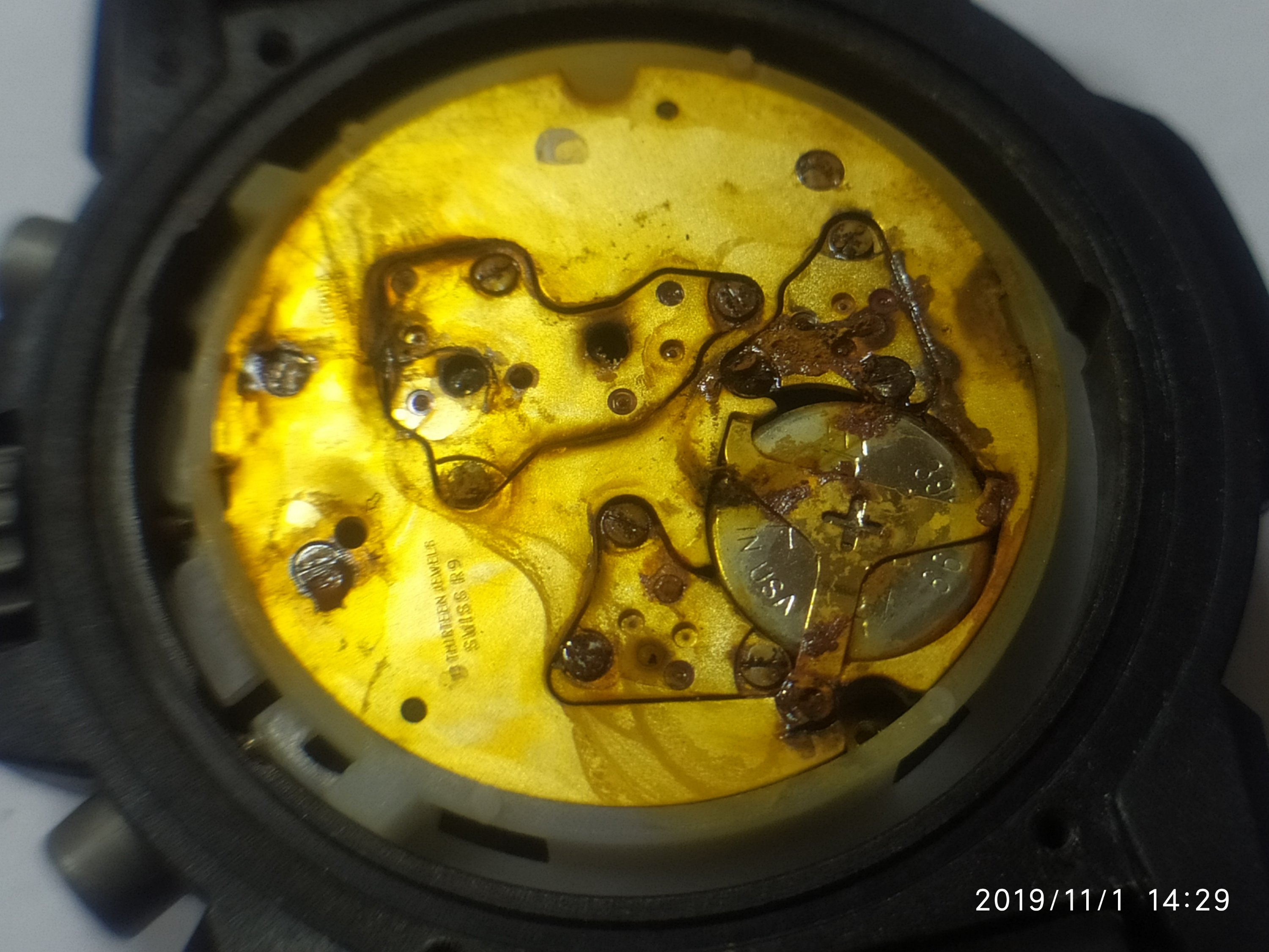Ремонт годинника Luminox