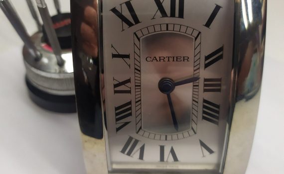 Батарейки в Cartier